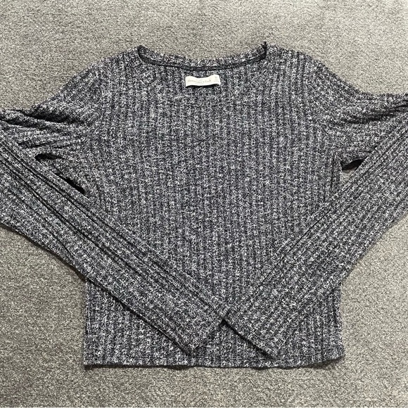 Abercrombie & Fitch Gray Long Sleeve Women’s Size M - Picture 1 of 4